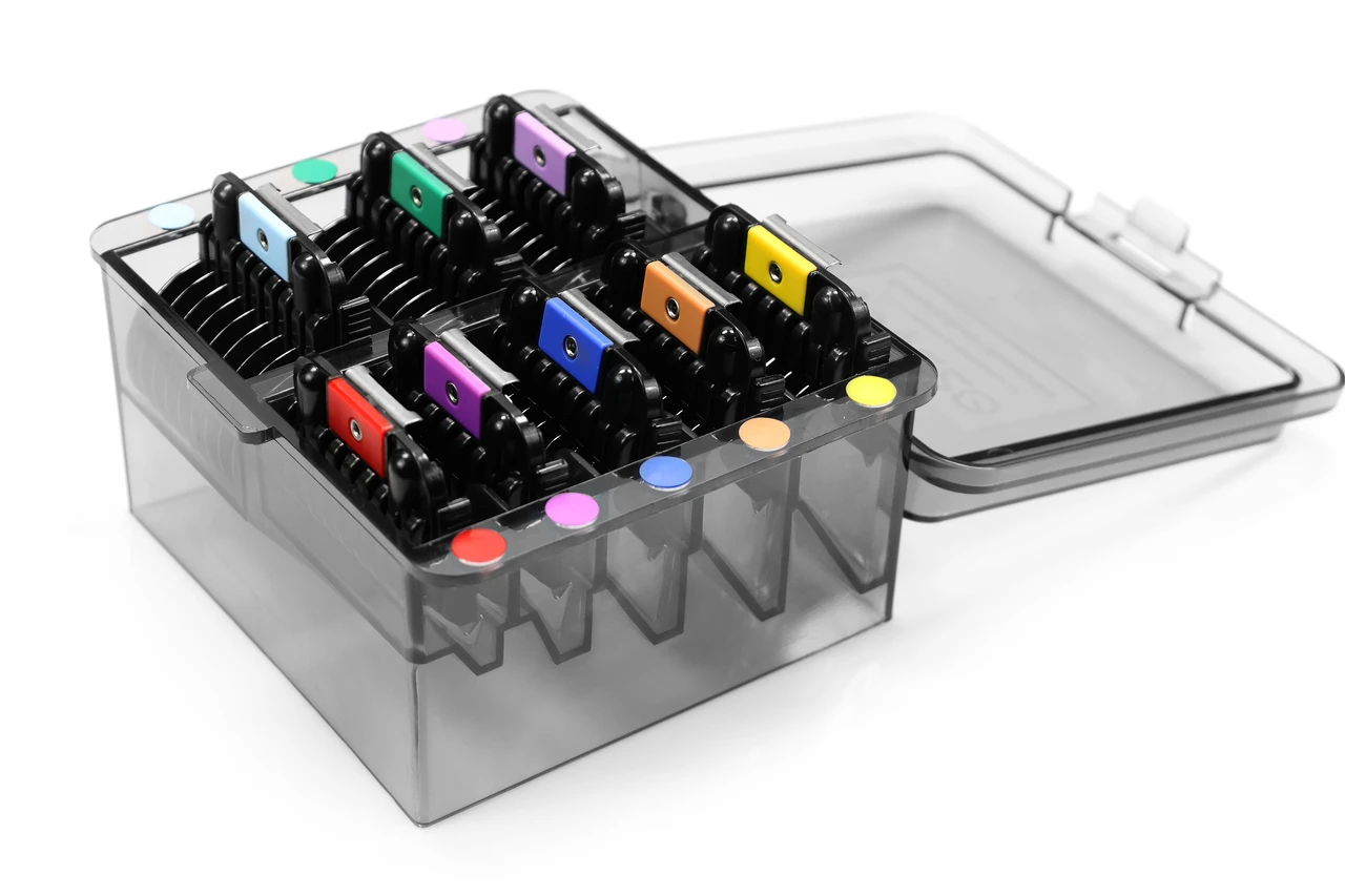 Joyzze A-Series 8 Piece Metal Comb Set - Standard 3 Joyzze A-Series 8 Piece Metal Comb Set - Standard - Image 3